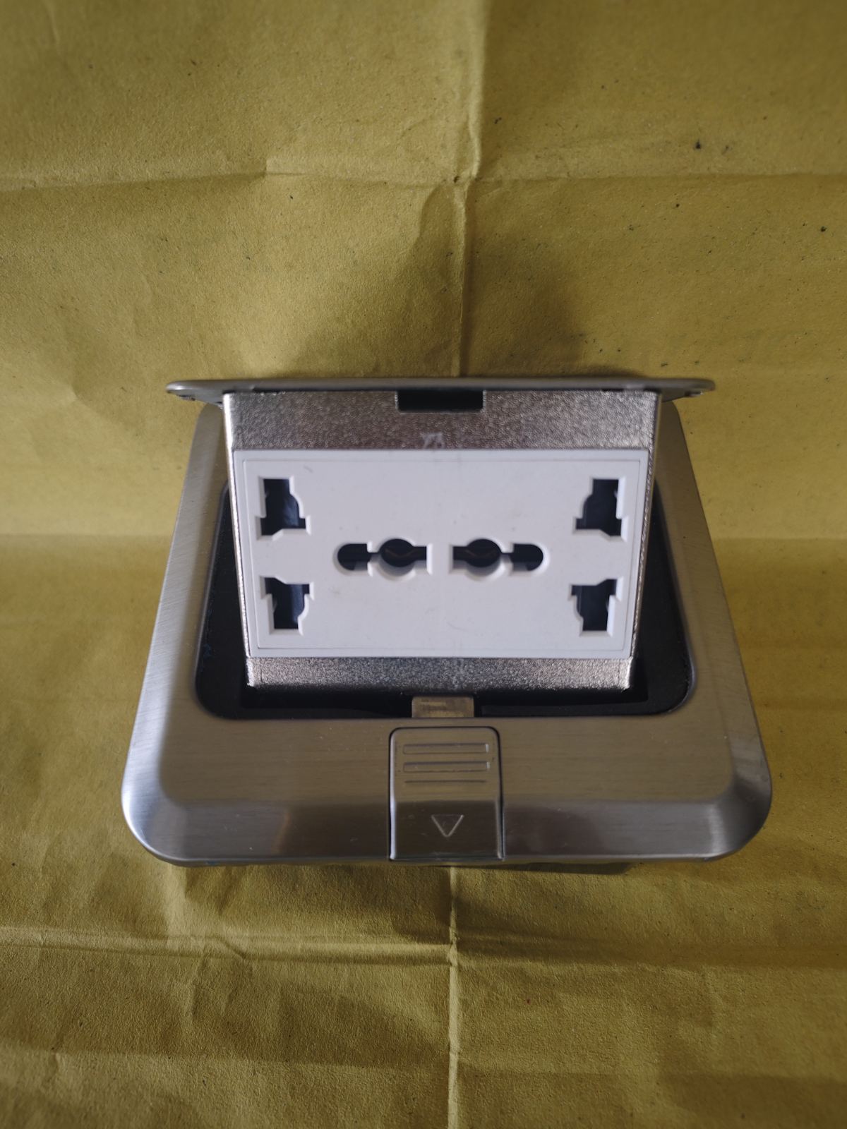 Floor Socket Outlet Pop up
